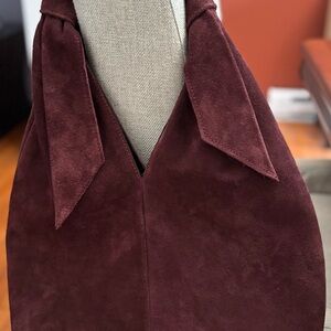 Anna Paola Chic Burgundy Suede Tote Bag